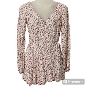 Hollister Romper Women's XS Wrap Around Side Tie Side Zip White Floral Pattern